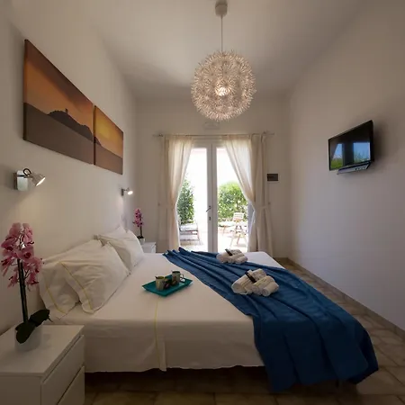 ゲストハウス Coru E Mari 4*