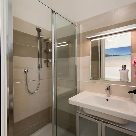 Pensionat Coru E Mari Pula